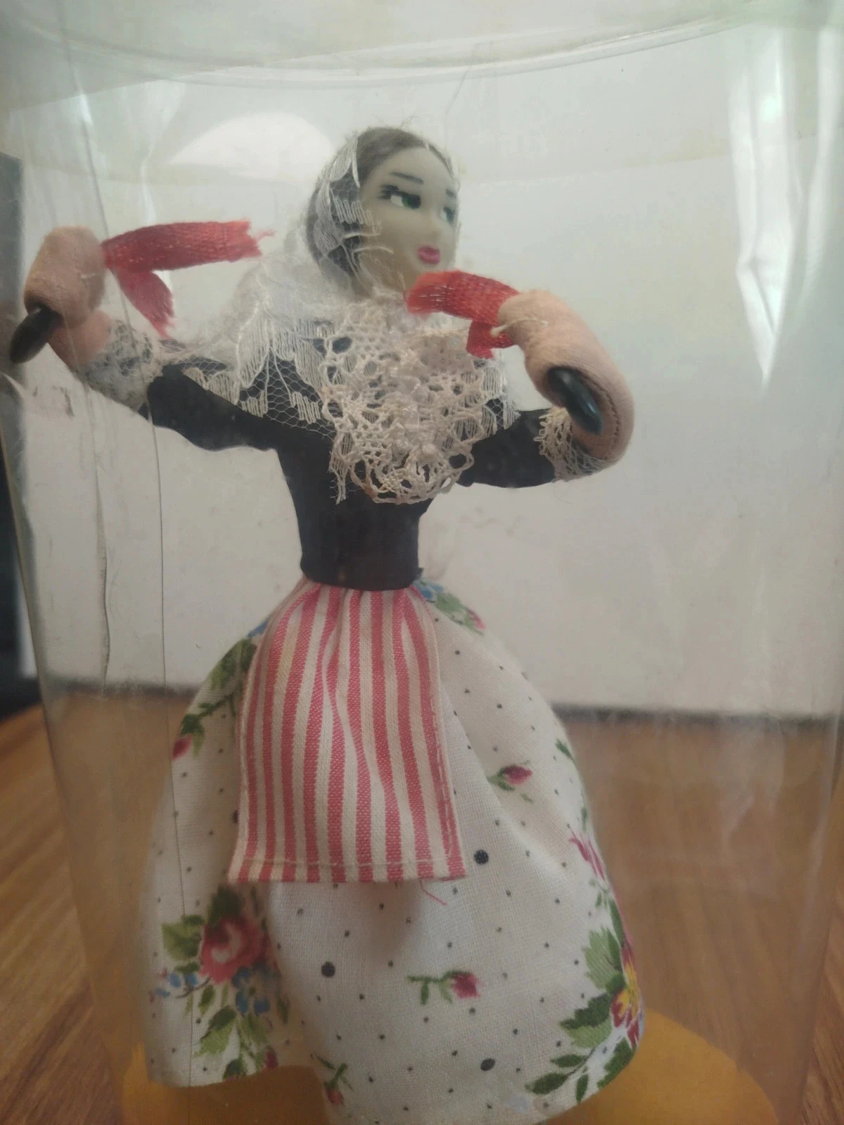Vintage folkloric miniature doll – photo 6